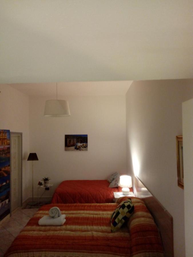 Ospitalita Barocca Room Vida Noto Exteriér fotografie